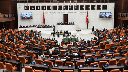 Memur ve emekliye ek zam, Genel Kurul’da görüşülüyor
