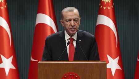 Erdoğan’dan ‘seçim tarihi’ tartışmalarına nokta: Öncelik yaraları sarmak